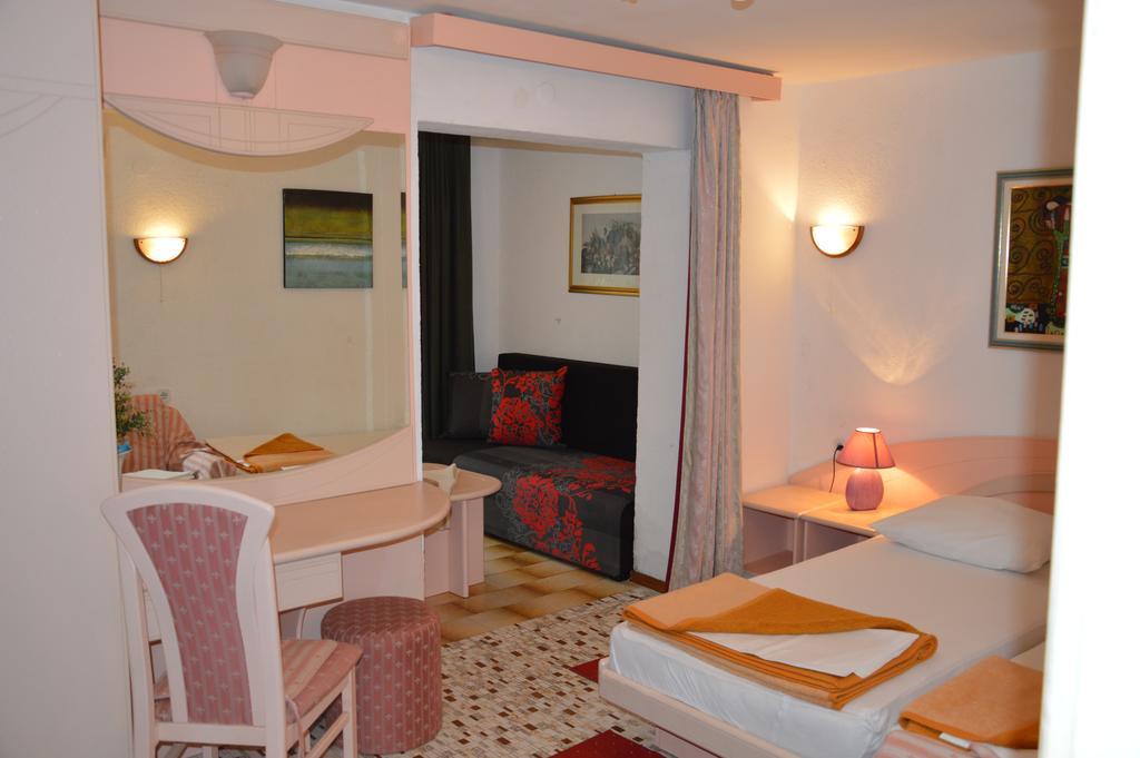 Hous Mira Poreč Quarto foto